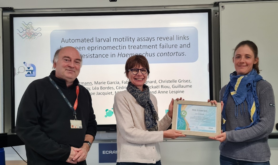 Remise du Prix Ecoantibio Résistance antiparasitaire à Toulouse
